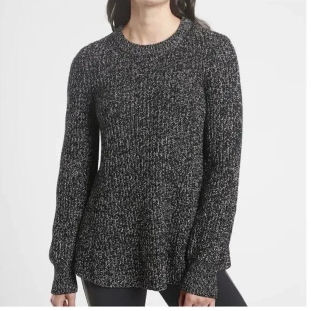 Athleta Women's Black marled wool Crew Neck Pullover Sweater Size S